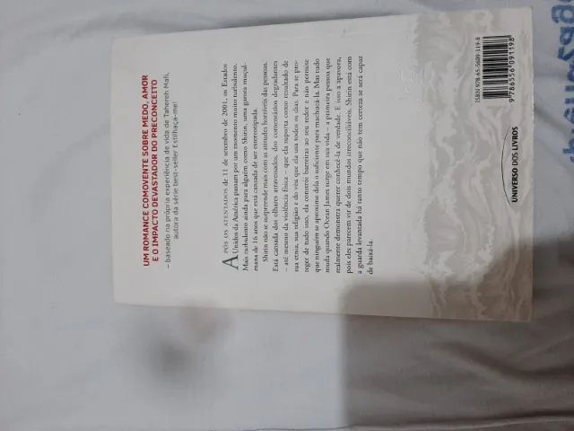 Livro "Oceano entre nós" - Foto 3