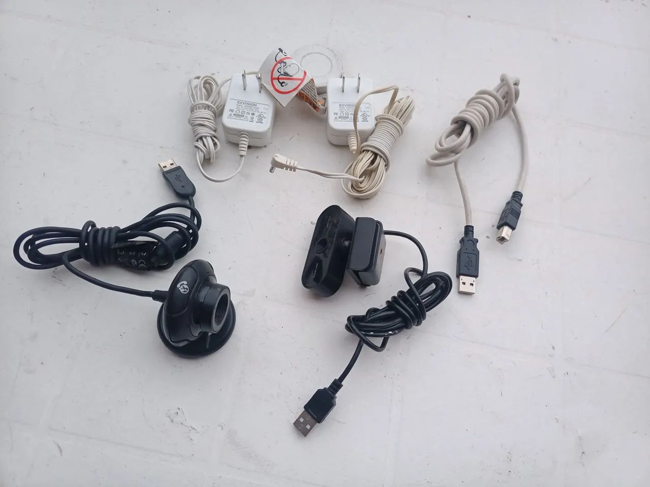 Lote acessórios eletrônicos - Tudo / R$ 25,00