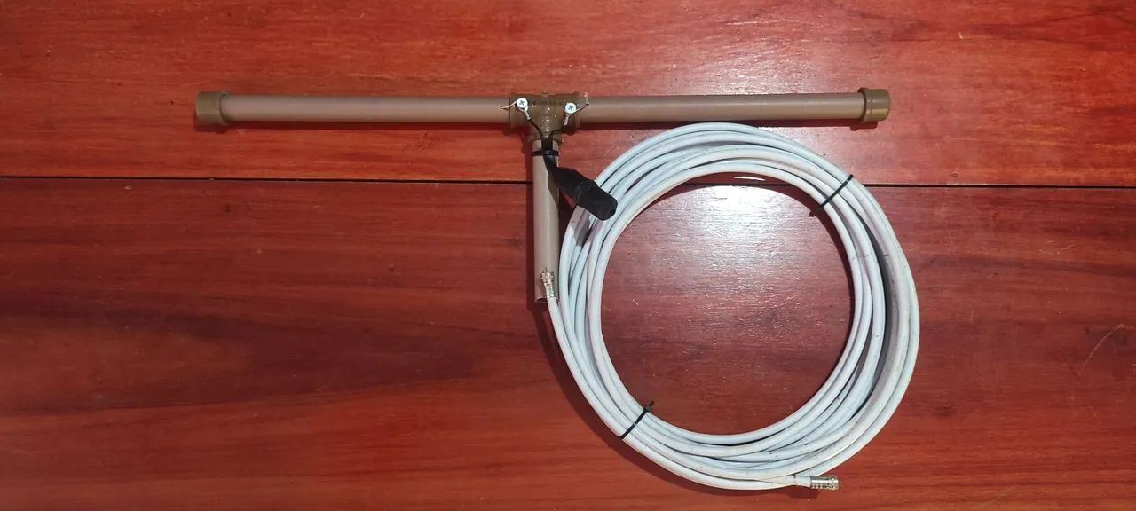 Antena externa de cano PVC com 10 metros de cabo 
