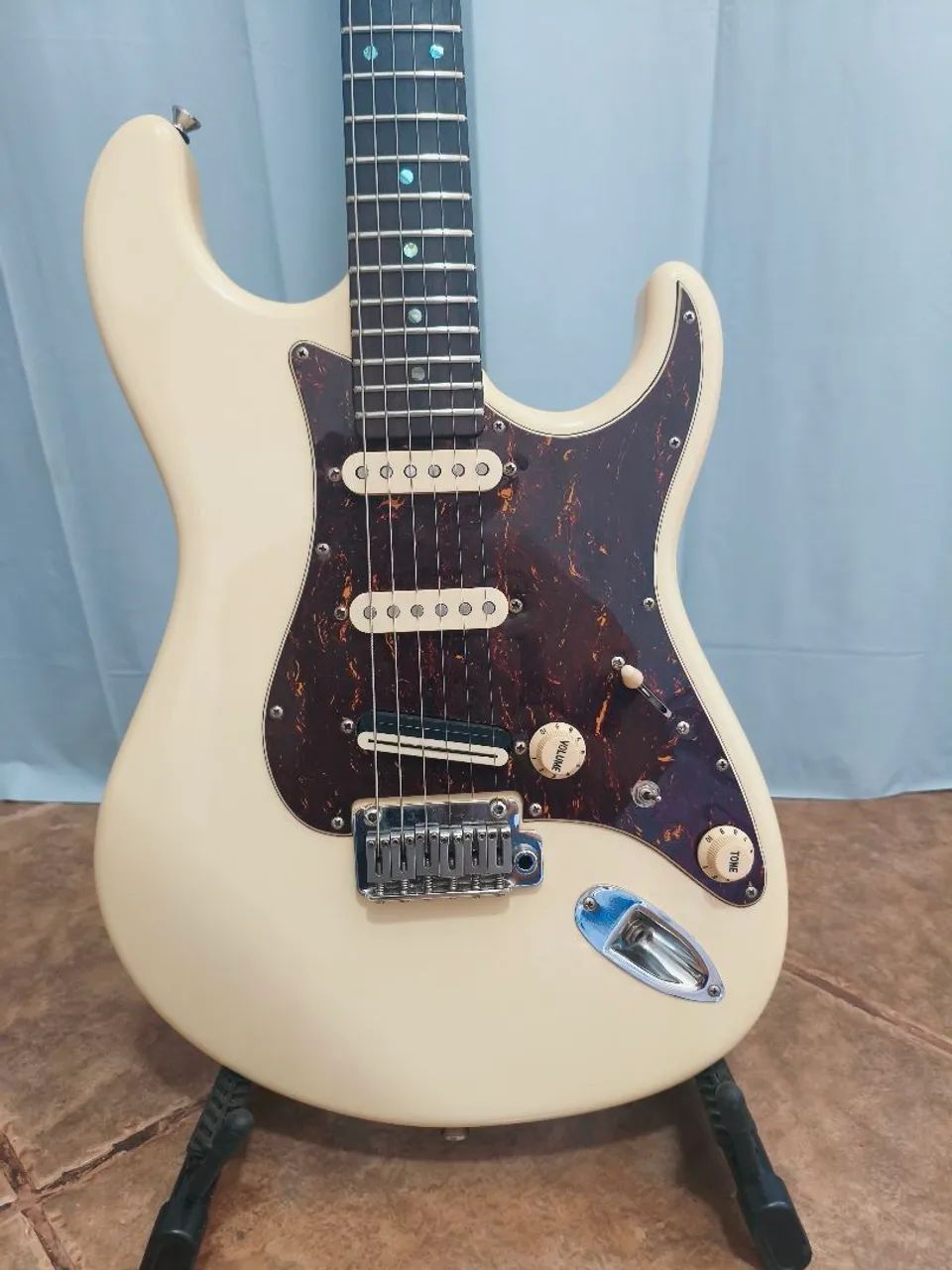 Guitarra Tagima T805 