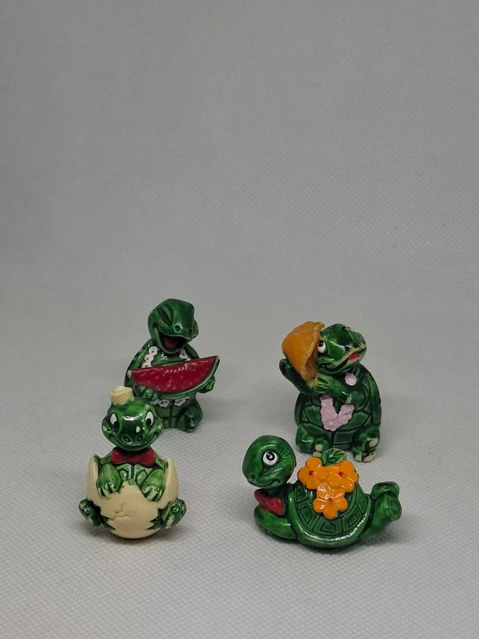 Brinquedo  kinder ovo tartalegres