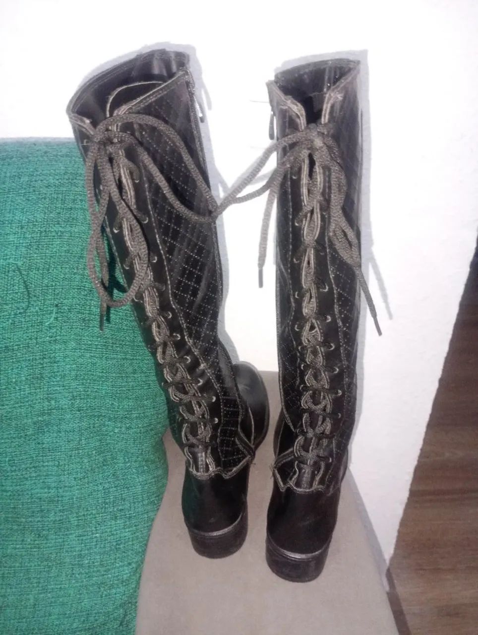 Vendo Bota Cano Alto Preta  - Foto 2