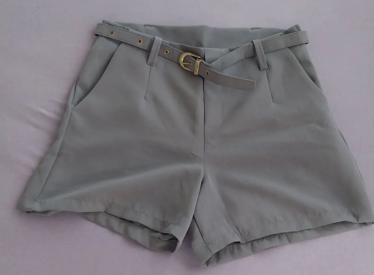 Vendo bermudinhas com cinto e uma bermuda masculina tamanho 40 - Foto 2