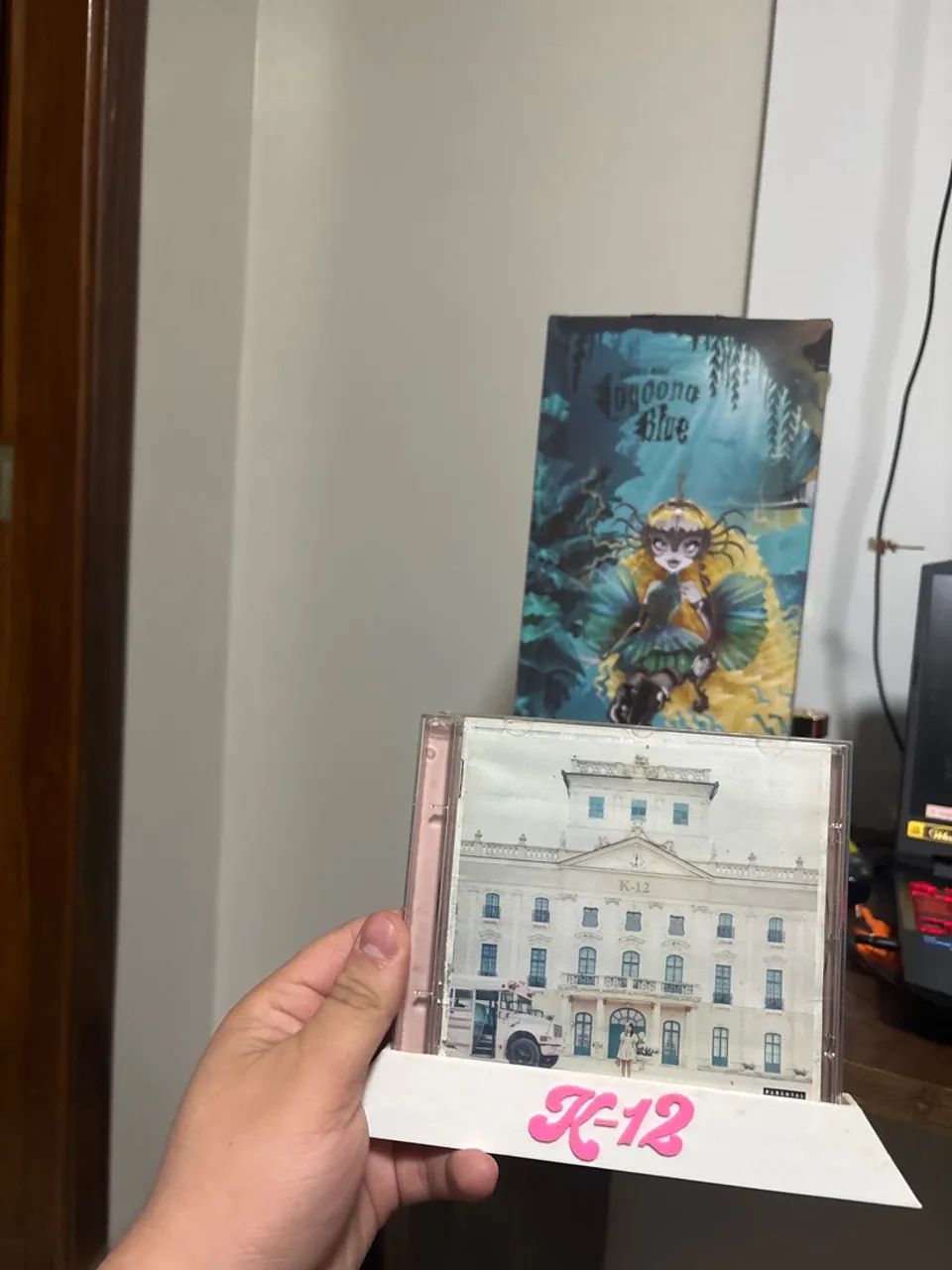 CD com case avariada k-12 Melanie Martinez