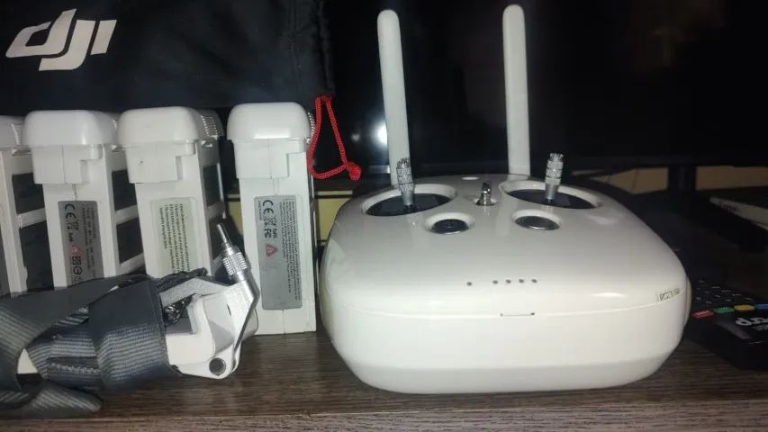 Drone DJI Phantom 3 Professional (Pro): Câmera 4K - Foto 2