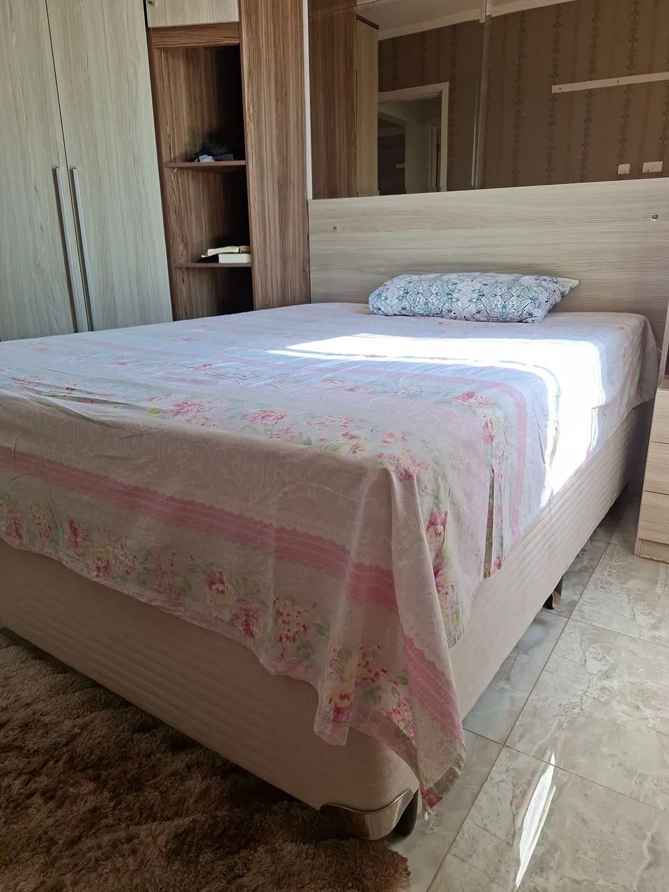 Cama box de casal com colchão em ótimo estado - Foto 2