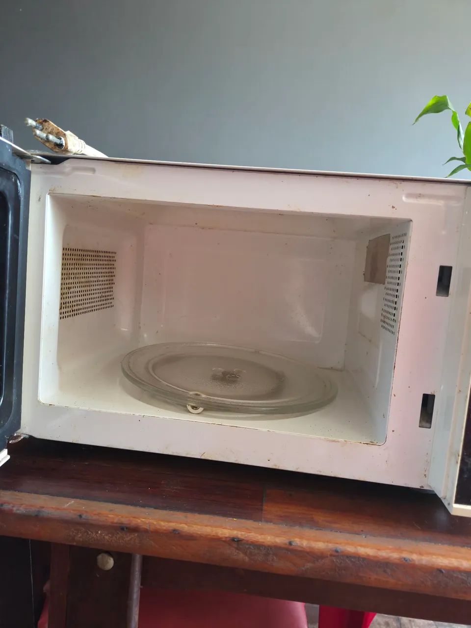 Microondas Philco com defeito.  - Foto 4