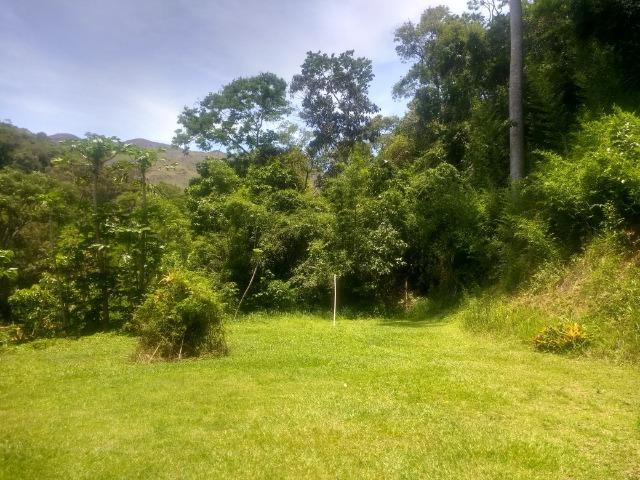 Vale das Videiras - Vende-se terreno 2.400 m2 (direto com propretário)