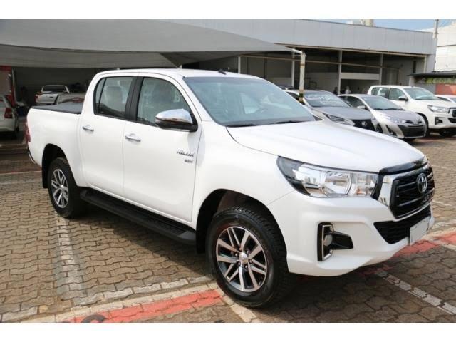 Hilux branca