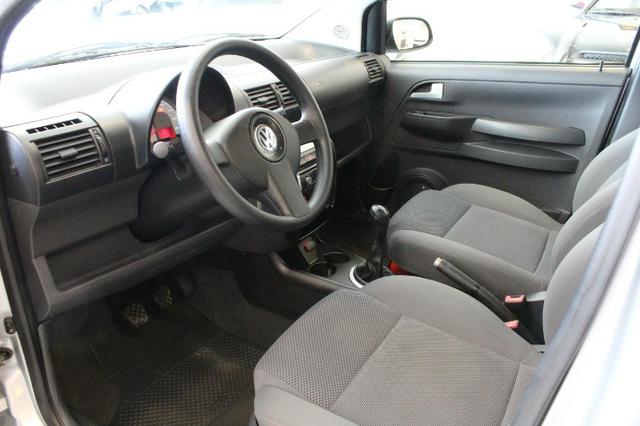 Volkswagen Fox 1.0 Total Flex - Foto 4