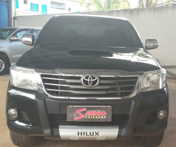 Toyota hilux srv cd 3.0 4x4 aut. 2013, ligar * tâmila - Foto 2