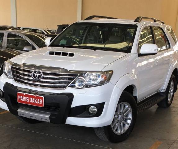 HILUX SW4 2014/2015 3.0 SRV 4X4 7 LUGARES 16V TURBO INTERCOOLER DIESEL 4P AUTOMÁTICO
