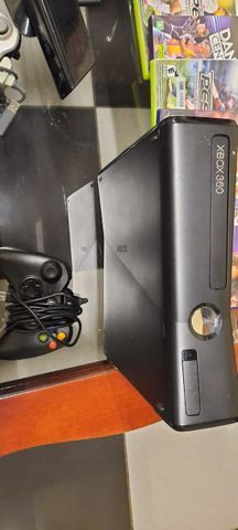 Xbox 360 com 3 jogos,kinect e 2 controles - Foto 5