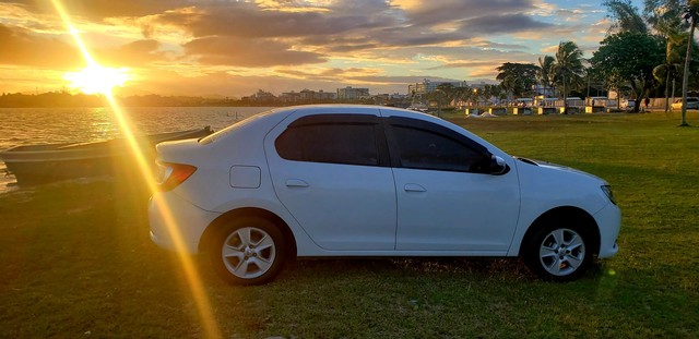 LOGAN 2017 1.6 DYNAMIC COM GNV 5 GERAÇÃO