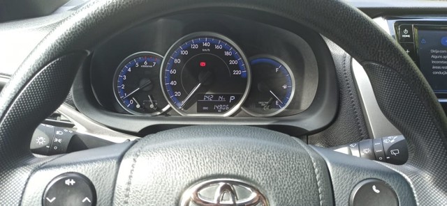 TOYOTA YARIS 1.5 AUTOMÁTICO 2020