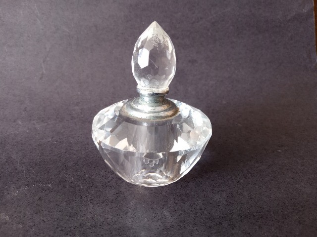 Perfumeiro Antigo Em Cristal Lapidado Uso Ou Coleção