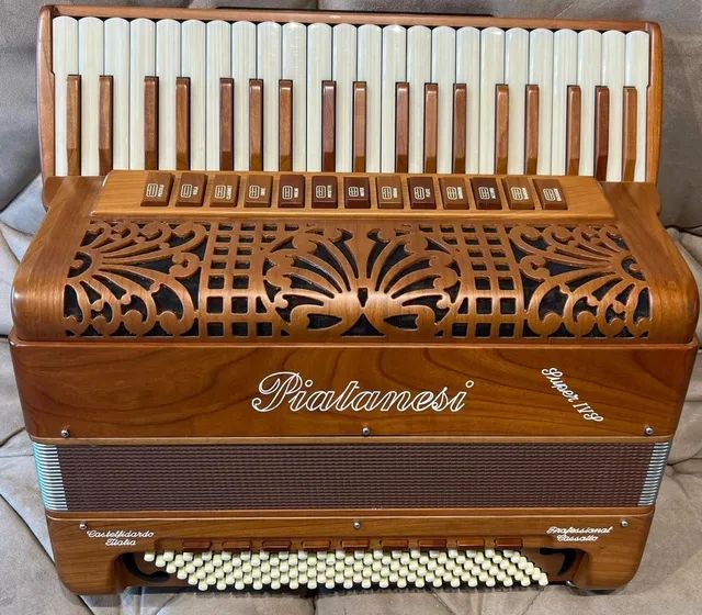 Acordeon piatanesi super vis madeira novo!! - Foto 2