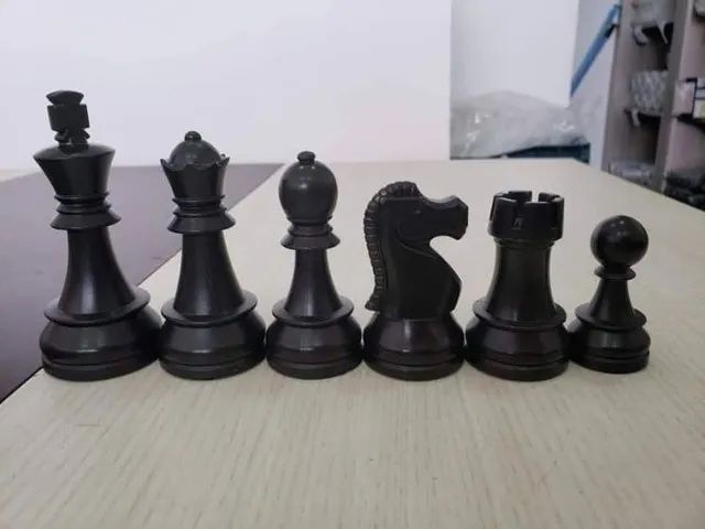 Jogo de Peças de Xadrez de Luxo, damas extras, preto e branco