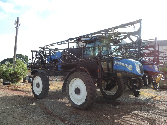 Pulverizador Marca New Holland - Modelo SP 3500 - 4x4 - Ano 2012 - Foto 2