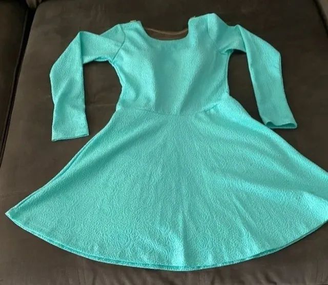 Lindo vestido ,com as costas transparente - Foto 5