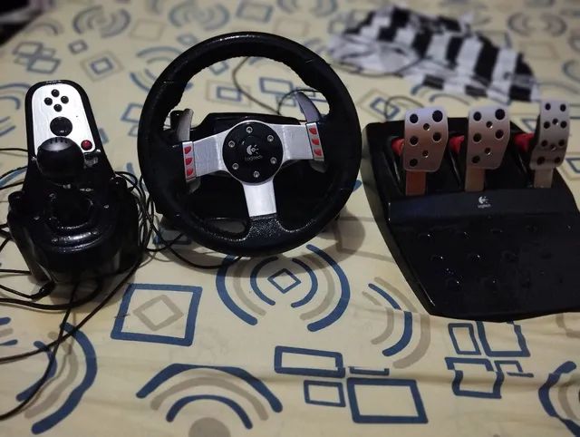 Volante Logitech G27 Usado