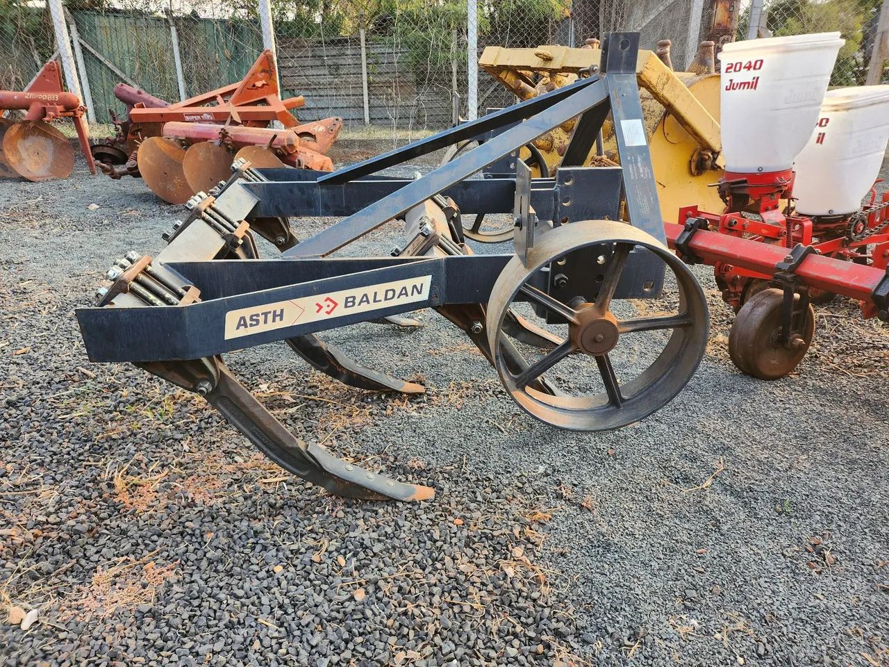 Arado Subsolador 5 hastes BALDAN