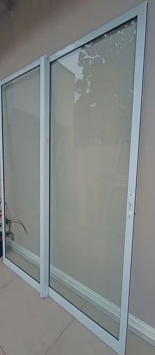 Porta Janela de Correr em Alumínio com Vidro/1,68×2,30 
