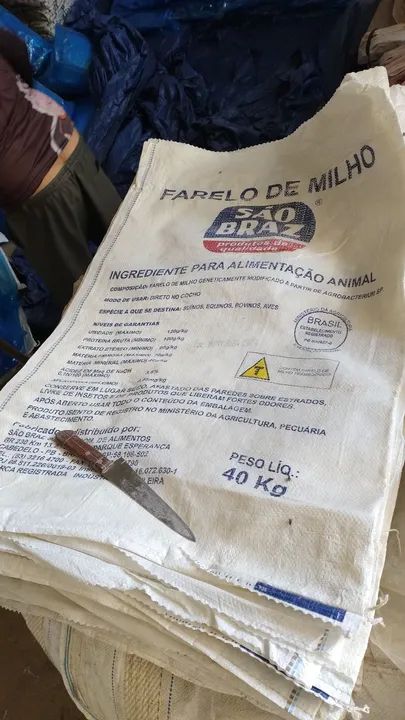 Vendo sacos de ráfia Usados vários tamanhos e ótimos preços.