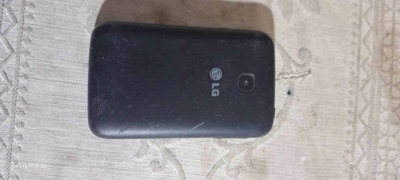 Celular antigo, lg  não sei se está funcionando  - Foto 2