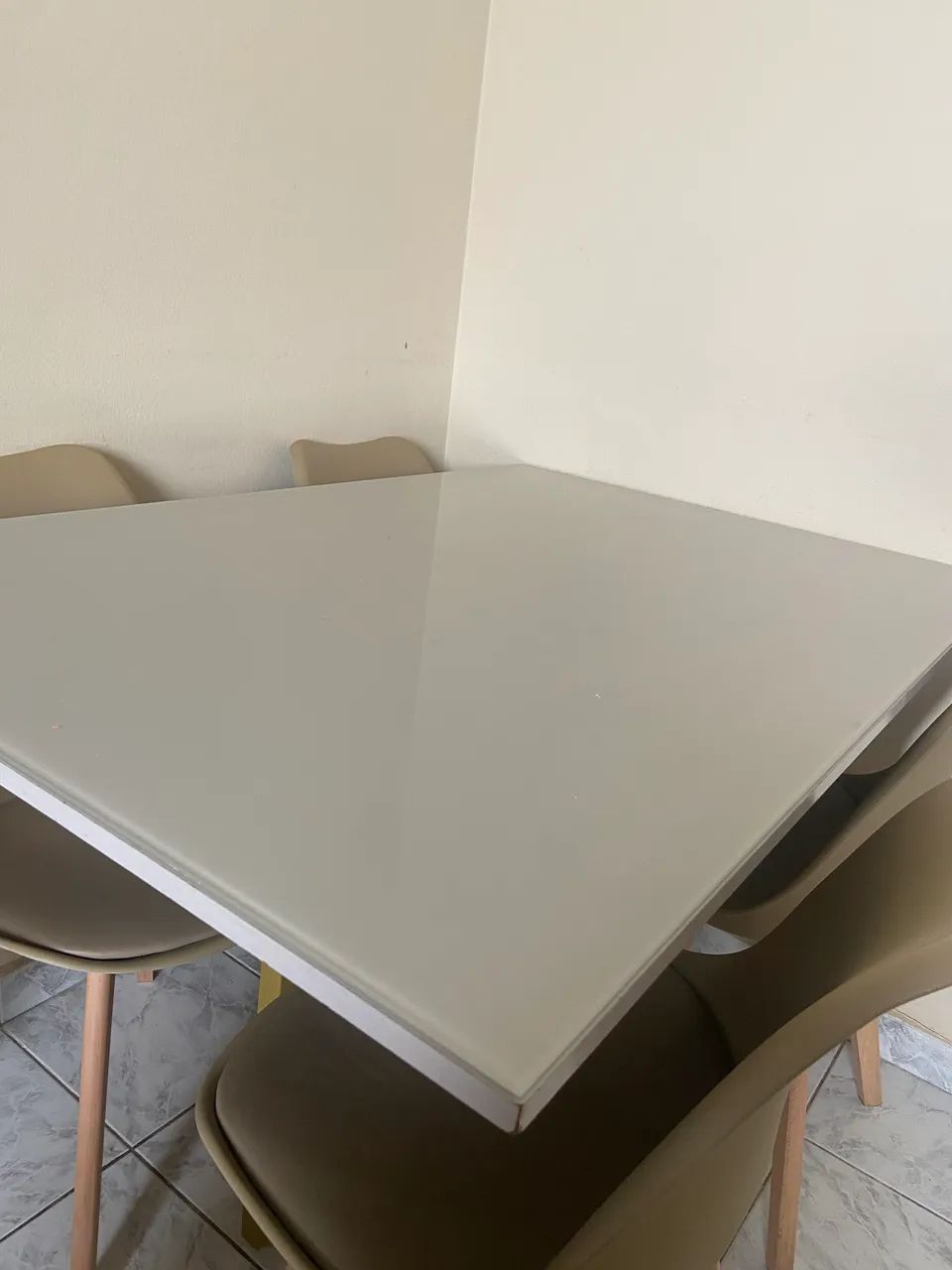 Mesa de jantar 4 cadeiras - Foto 2