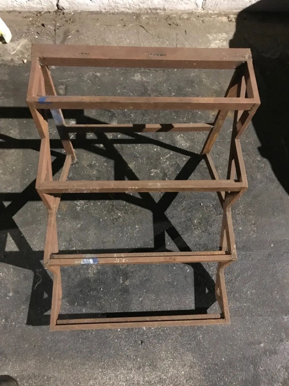 Escada de ferro com 4 degraus para comércio  - Foto 4