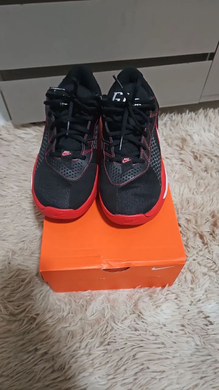 Tênis Nike de basquete 