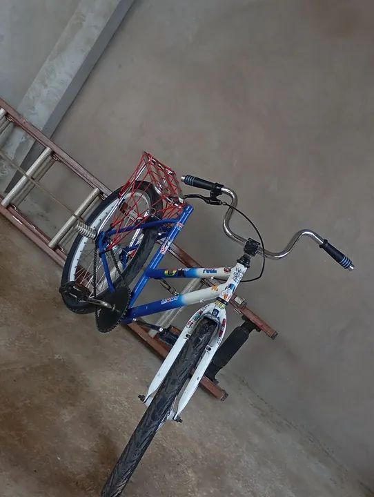 Bicicleta muito boa aro 24 em ótimo estado - Foto 4