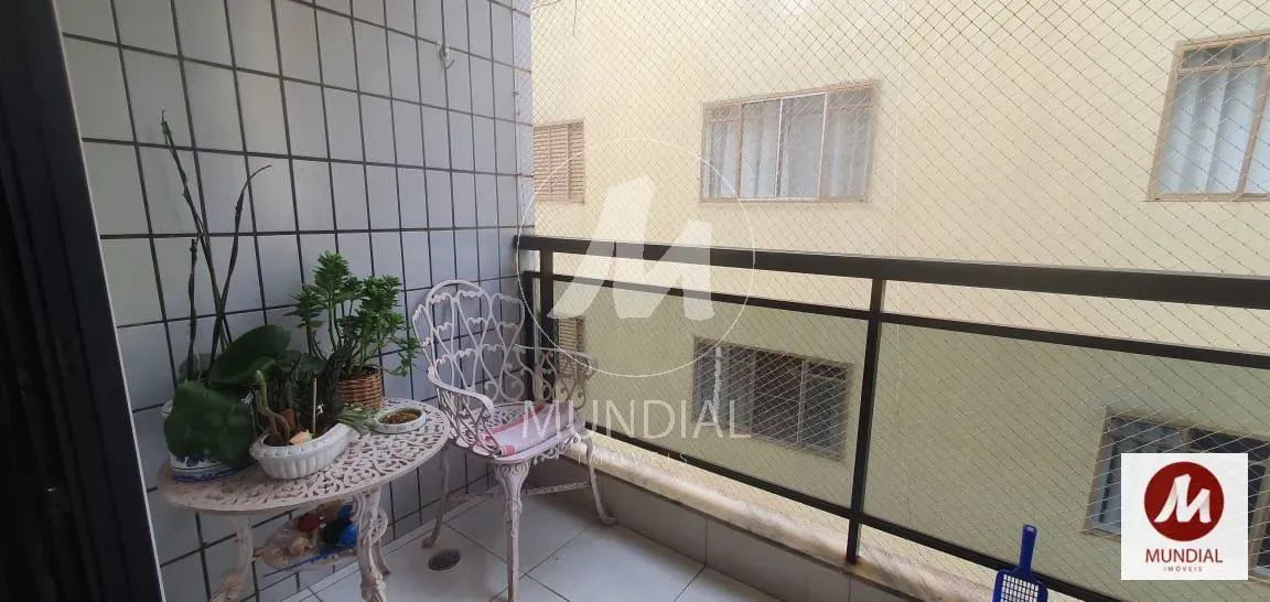 Apartamento (tipo - padrao) 3 dormitórios, cozinha planejada, elevador, em condomínio fech - Foto 3