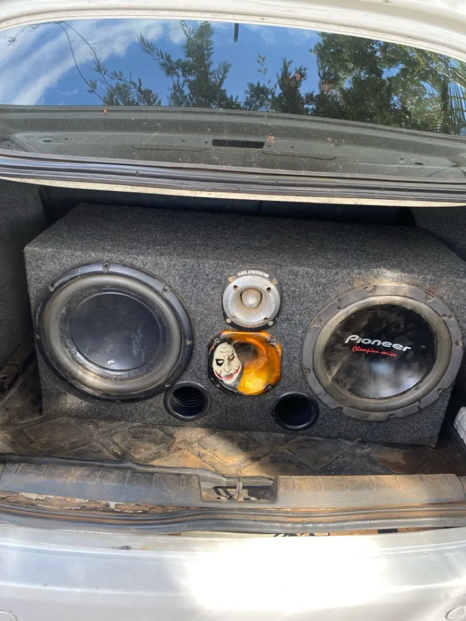 Caixa de Som Automotiva com 2 Subwoofers e Tweeter