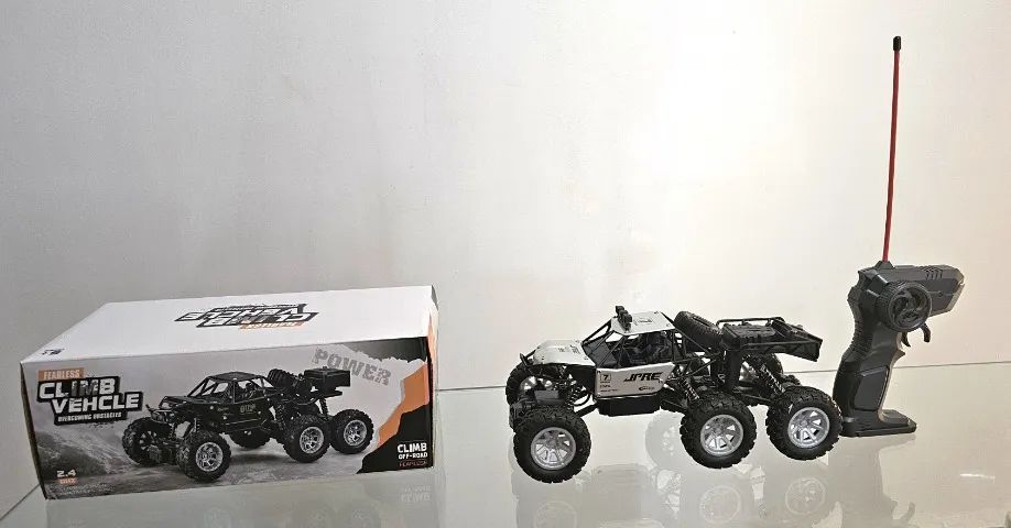 Carrinho de Controle Remoto a Bateria Recarregável 3 Eixos Tipo Jeep 4x4 - Foto 5