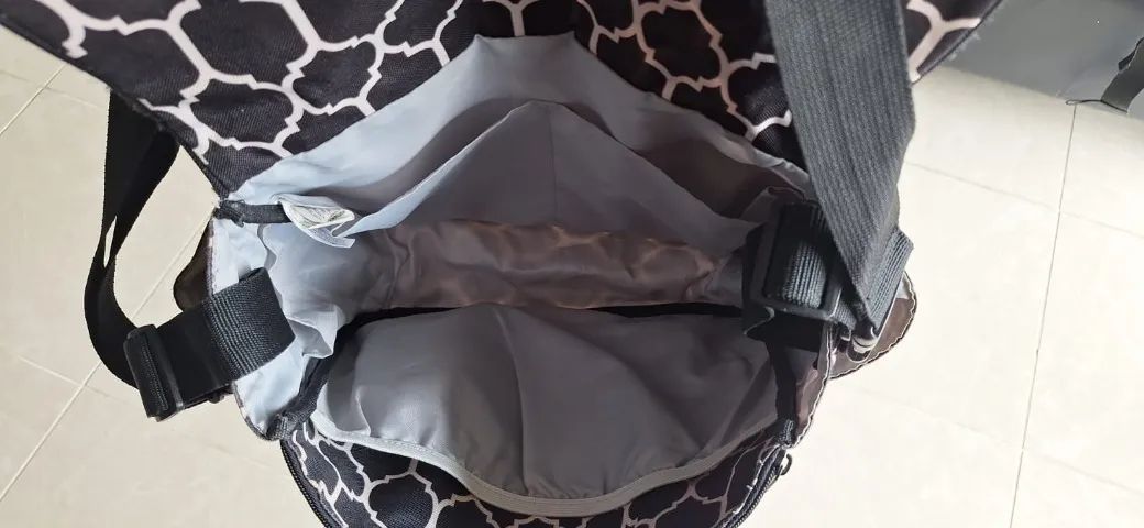 Bolsa Maternidade Skip Hop Preta  - Foto 5