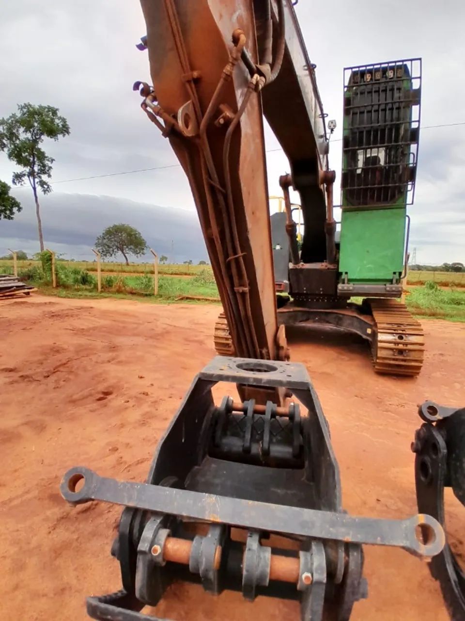ESTEIRA JOHN DEERE 2144G 25T - Foto 5