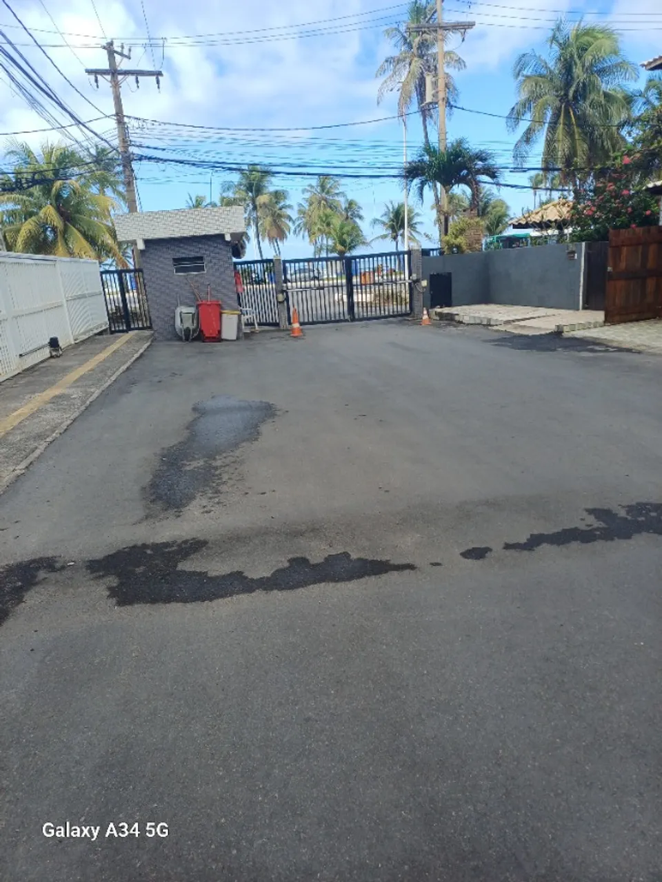 Cond fechado mobiliada frente praia piata mobiliada
