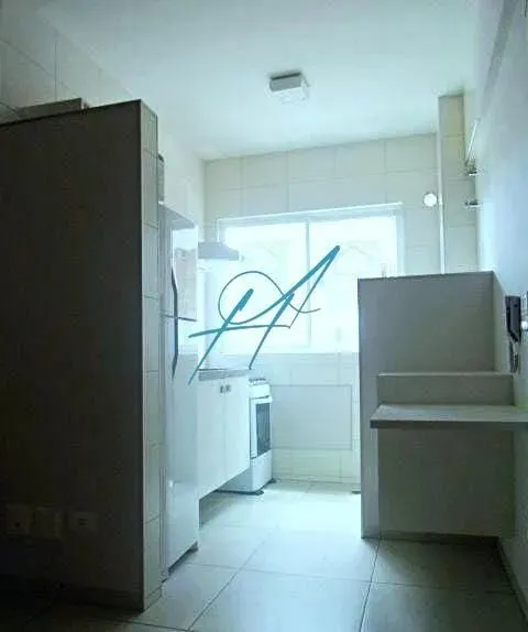 Apartamento à Venda em Zona 7, Maringá - PR