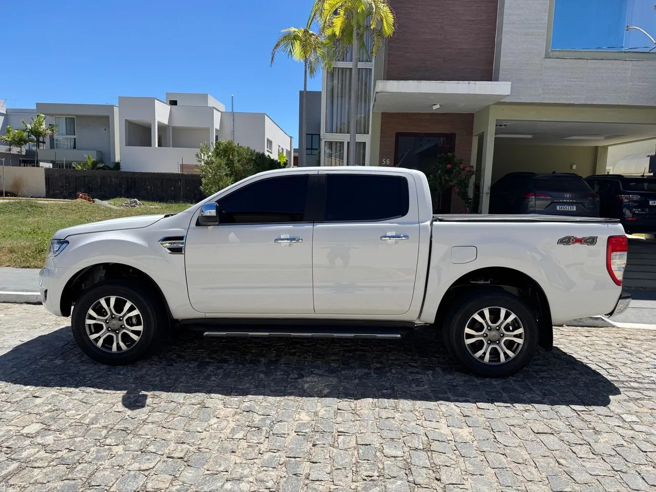 Vendo Ranger muito nova com km baixo  - Foto 3