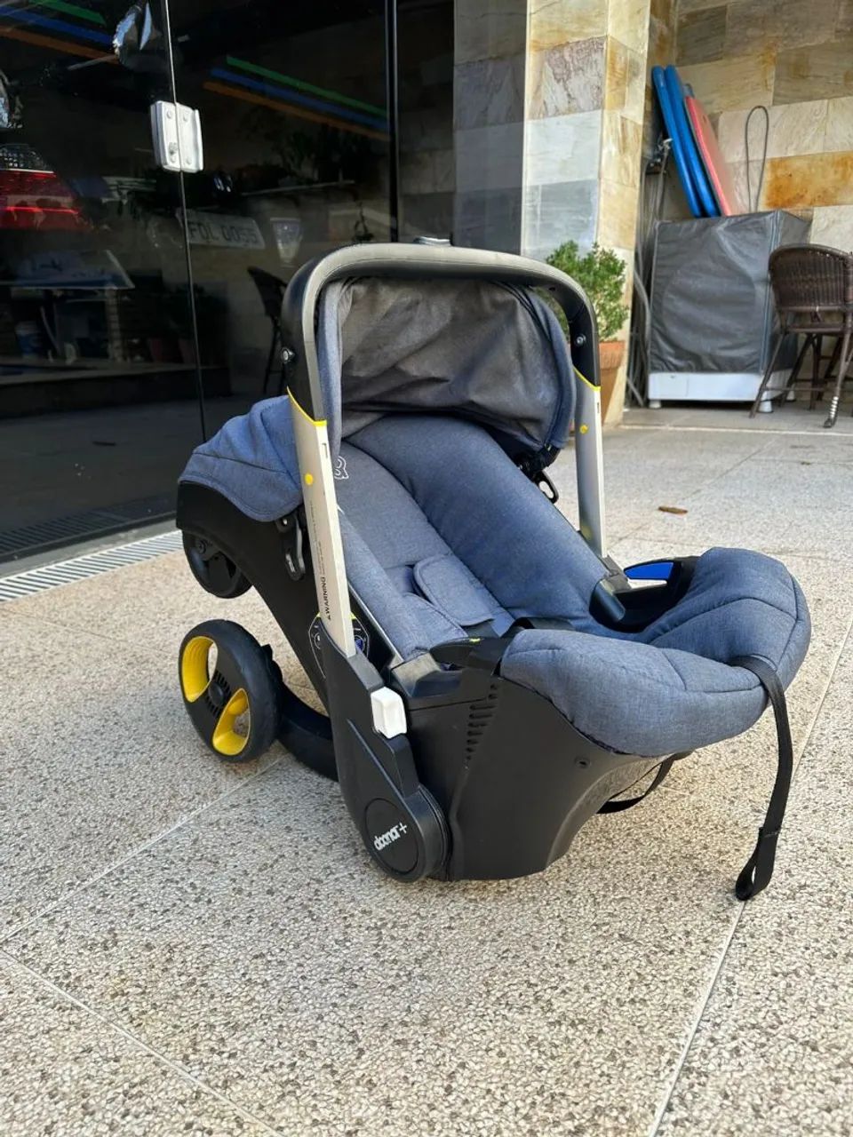 Carrinho de Bebê Doona+ - Conforto e Segurança - Foto 5