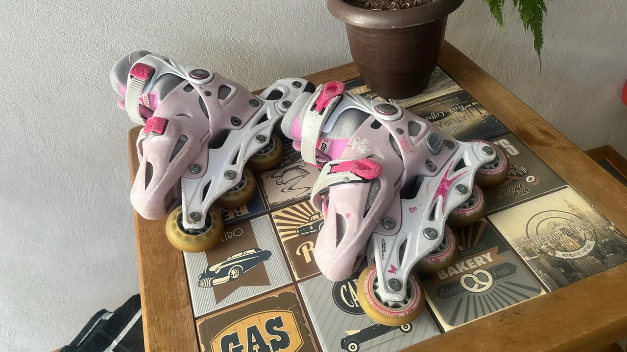 Patins Roller Inline Rosa - tamanho 29 o 33.