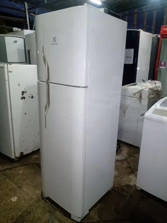 Geladeira duplex Frost Free 