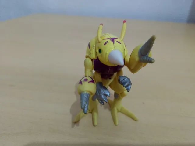 2 bonecos do Digimon - Holsmon e Digmon - Foto 5