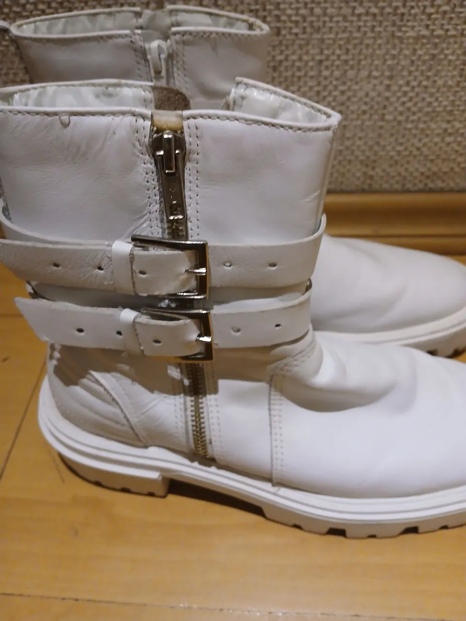 Bota de couro santalolla