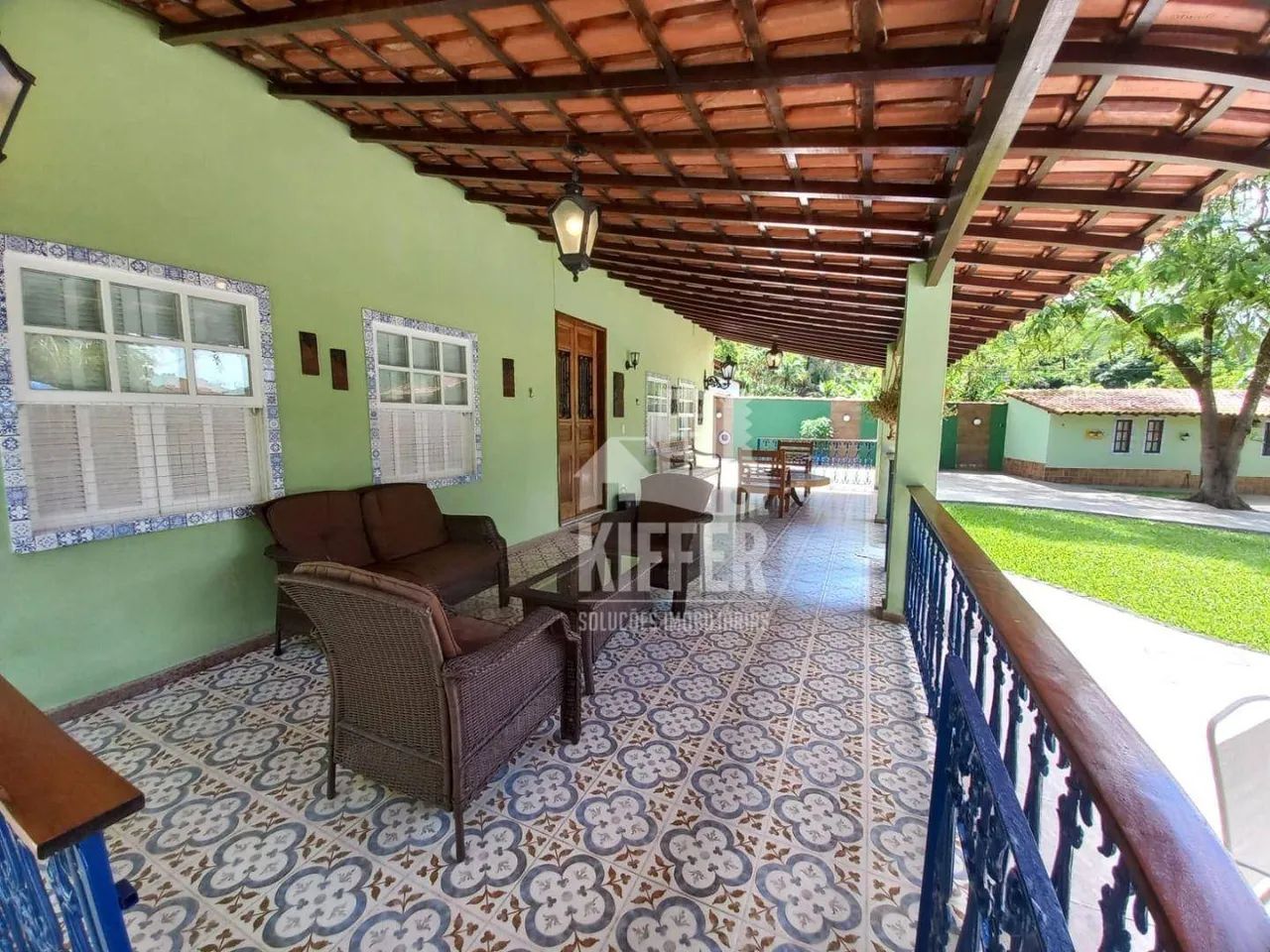 Chácara à Venda com 3 Casas, 5 quartos, Piscina e Área de Lazer, terreno de 1.200,00m² em  - Foto 7