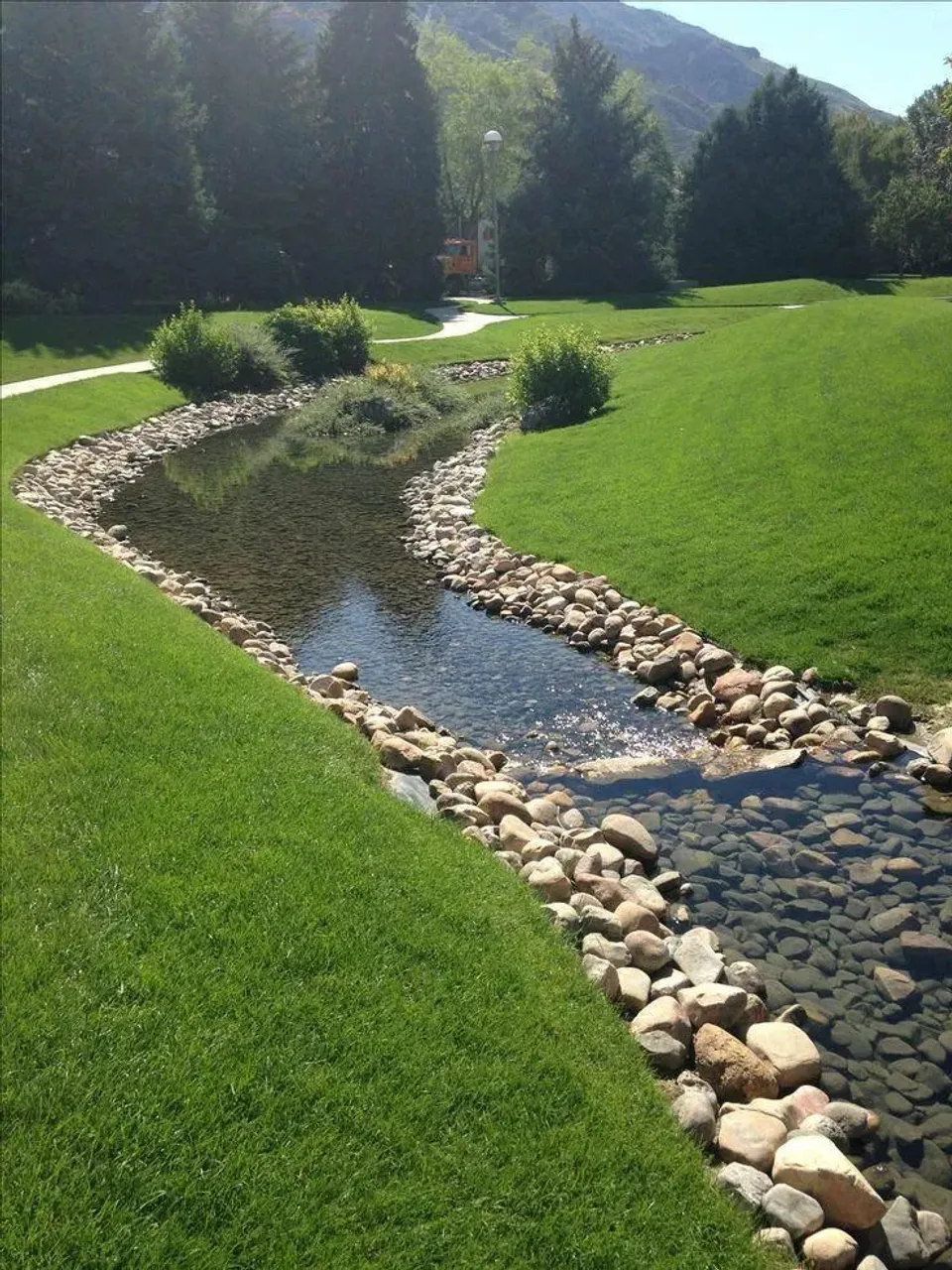 - Vista Incrível em Ibiúna: Terreno com Paisagem Exuberante, Perfeito para Relaxar!