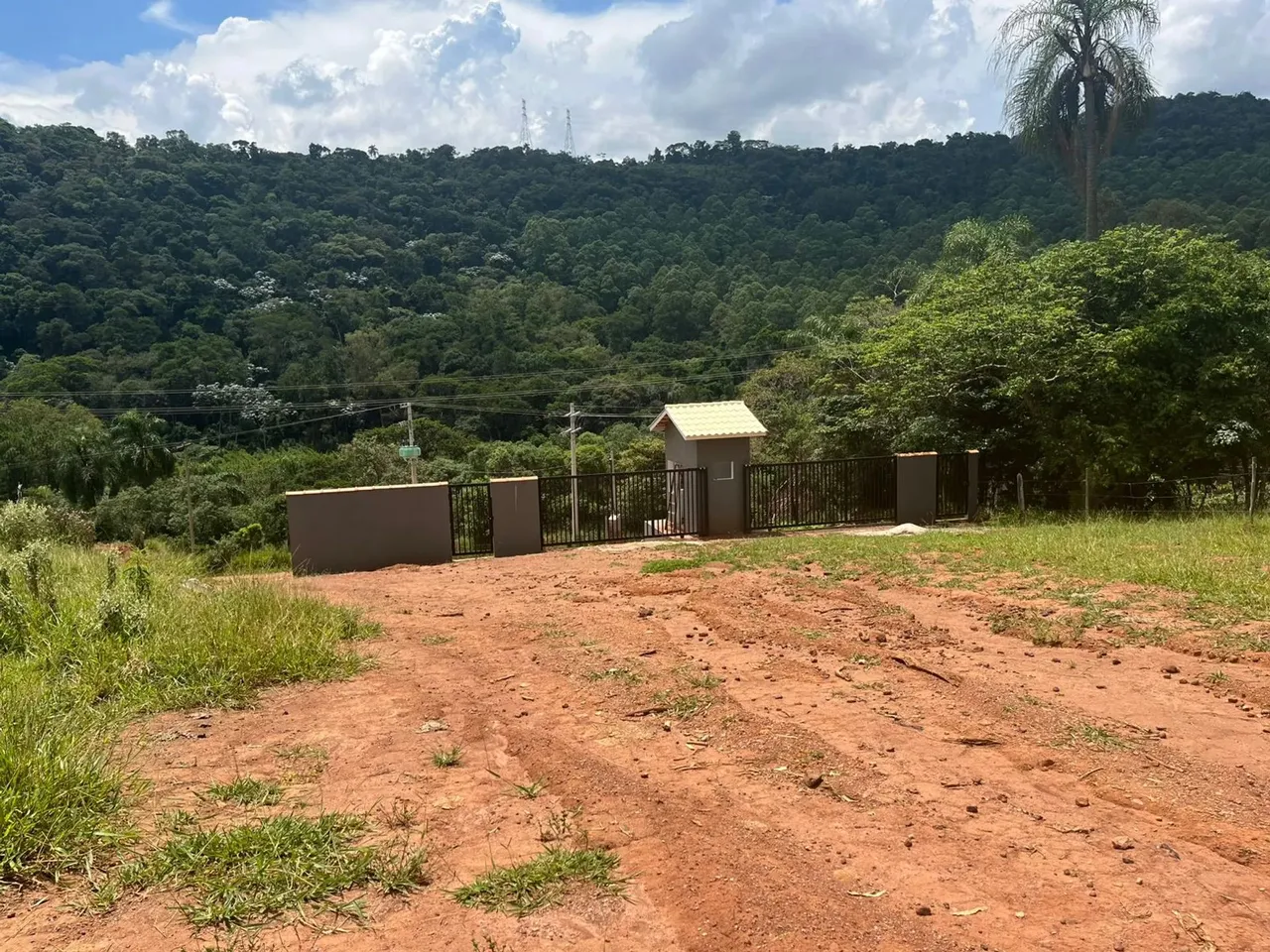 Vende se terreno em Atibaia