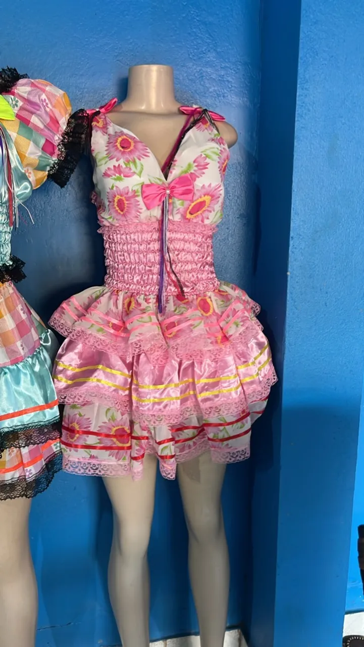 Vestido Festa Junina Floral Rosa